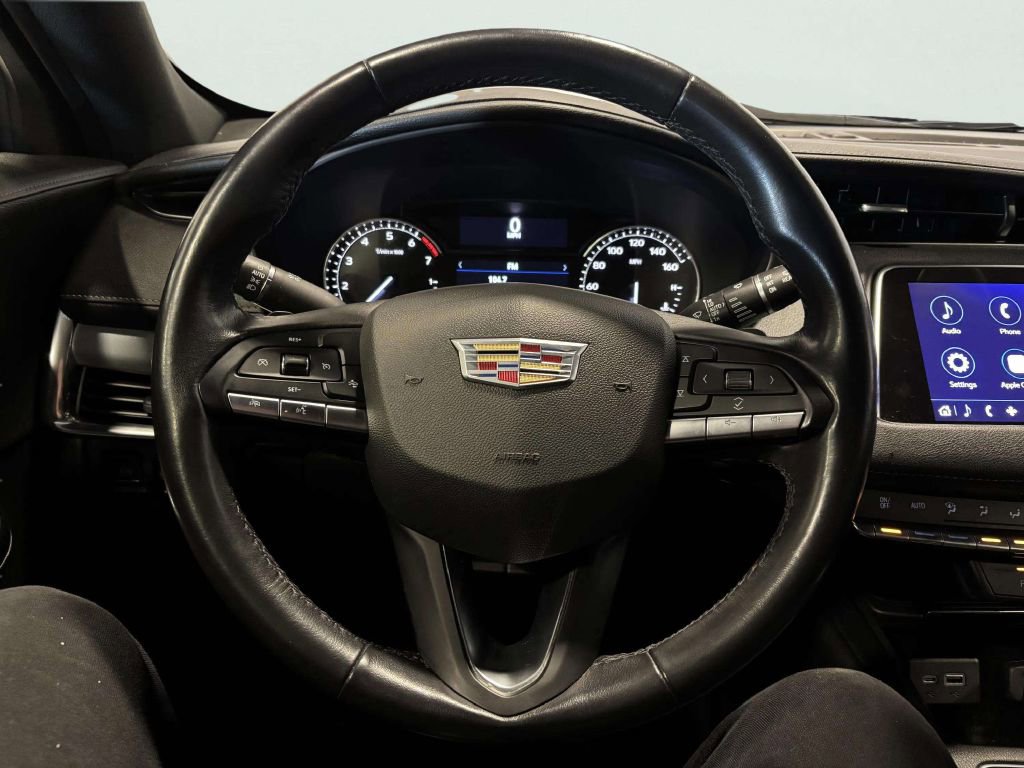 Used 2020 Cadillac XT4 Premium Luxury image 39