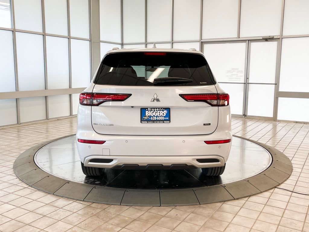 Used 2022 Mitsubishi Outlander SEL image 9