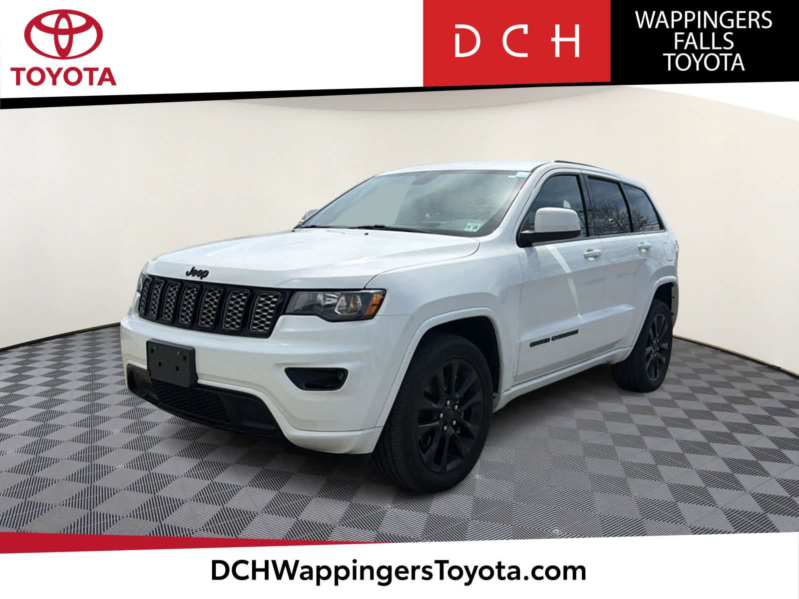Used 2021 Jeep Grand Cherokee Laredo X AWD/4WD image 1