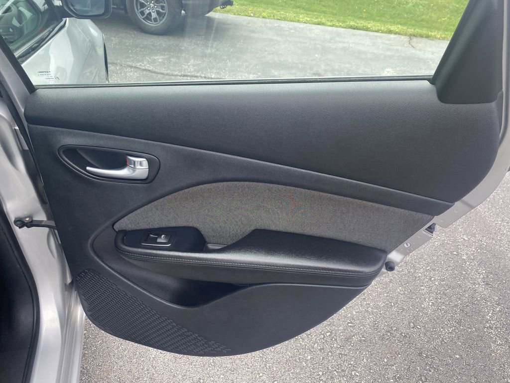 Used 2013 Dodge Dart SE w/ Value Group image 17