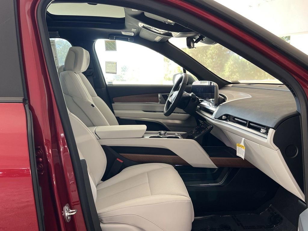 New 2026 Cadillac Vistiq Sport image 35