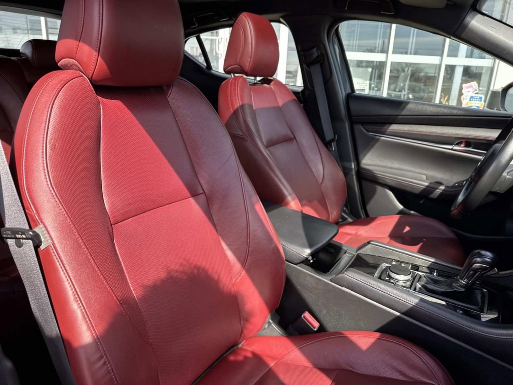 Used 2024 MAZDA MAZDA3 s image 11