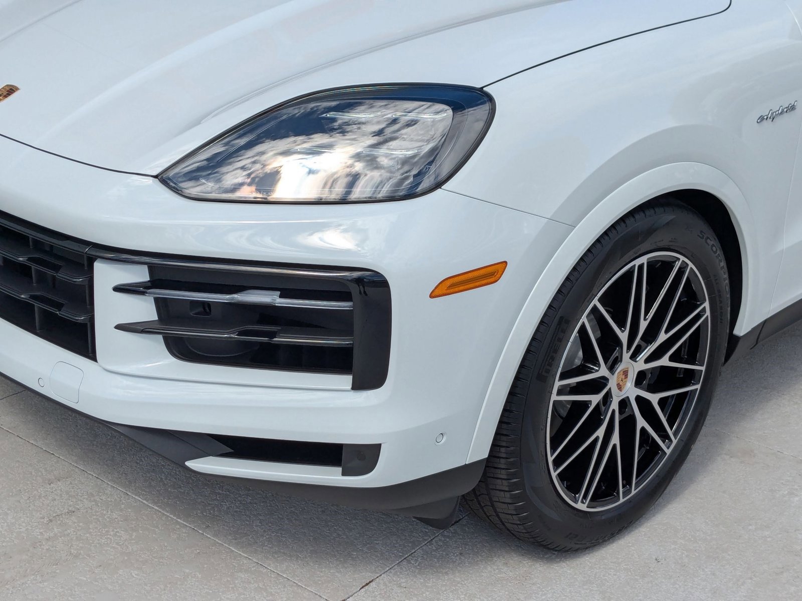 New 2026 Porsche Cayenne E-Hybrid image 12