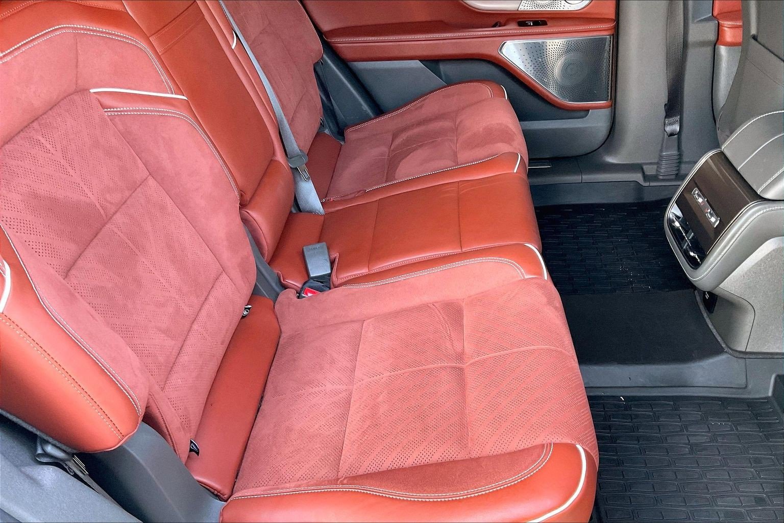 Used 2024 Lincoln Nautilus Black Label w/ Jet Appearance Package (87T) image 18