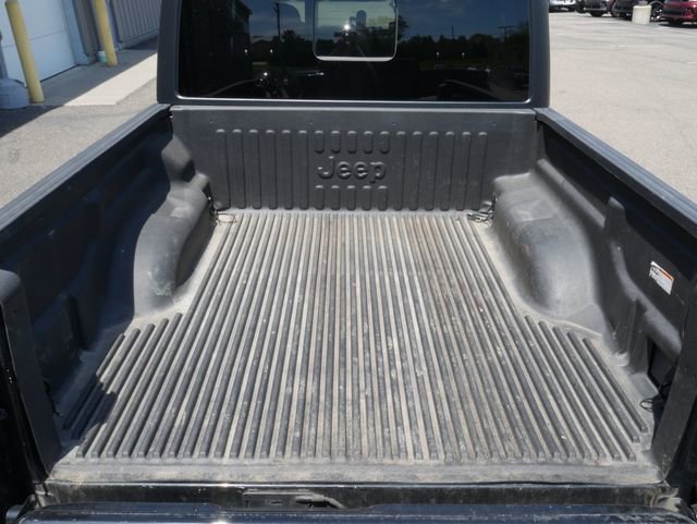 Used 2022 Jeep Gladiator Sport AWD/4WD image 9