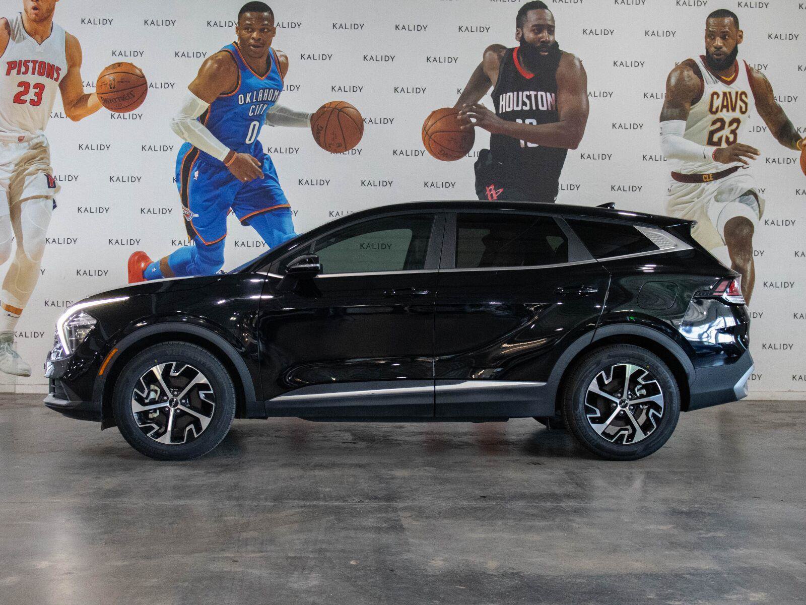 Used 2023 Kia Sportage EX FWD image 17