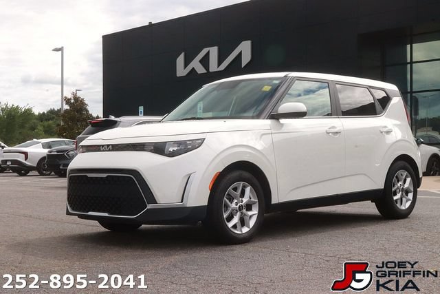 Certified 2024 Kia Soul LX w/ Option Group 015