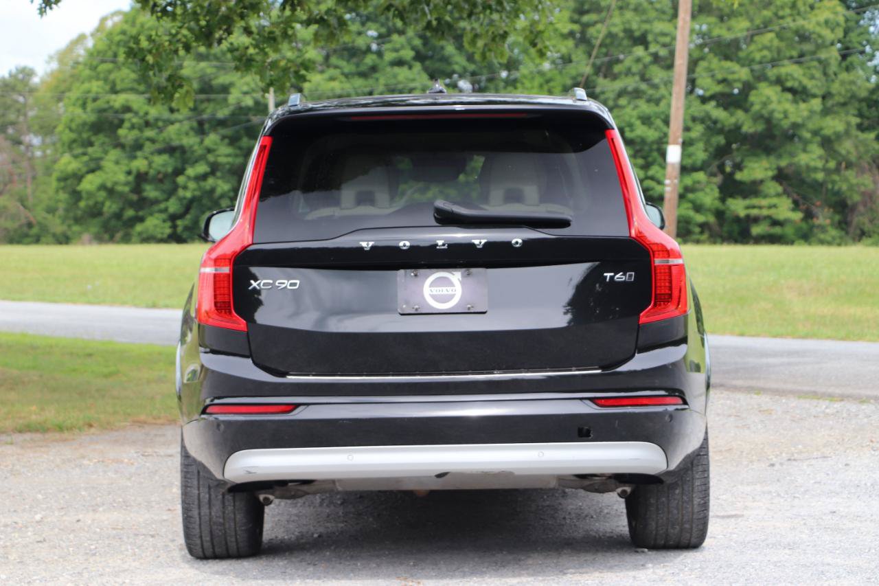 Used 2022 Volvo XC90 T6 Momentum AWD/4WD image 4