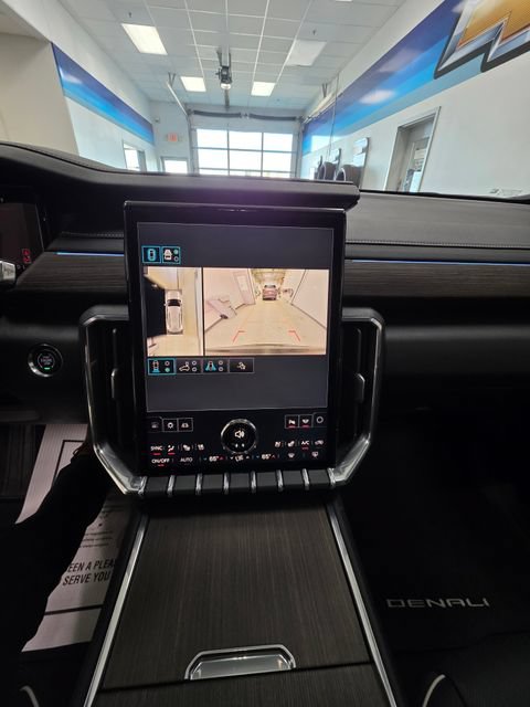Used 2026 GMC Acadia Denali AWD/4WD image 15