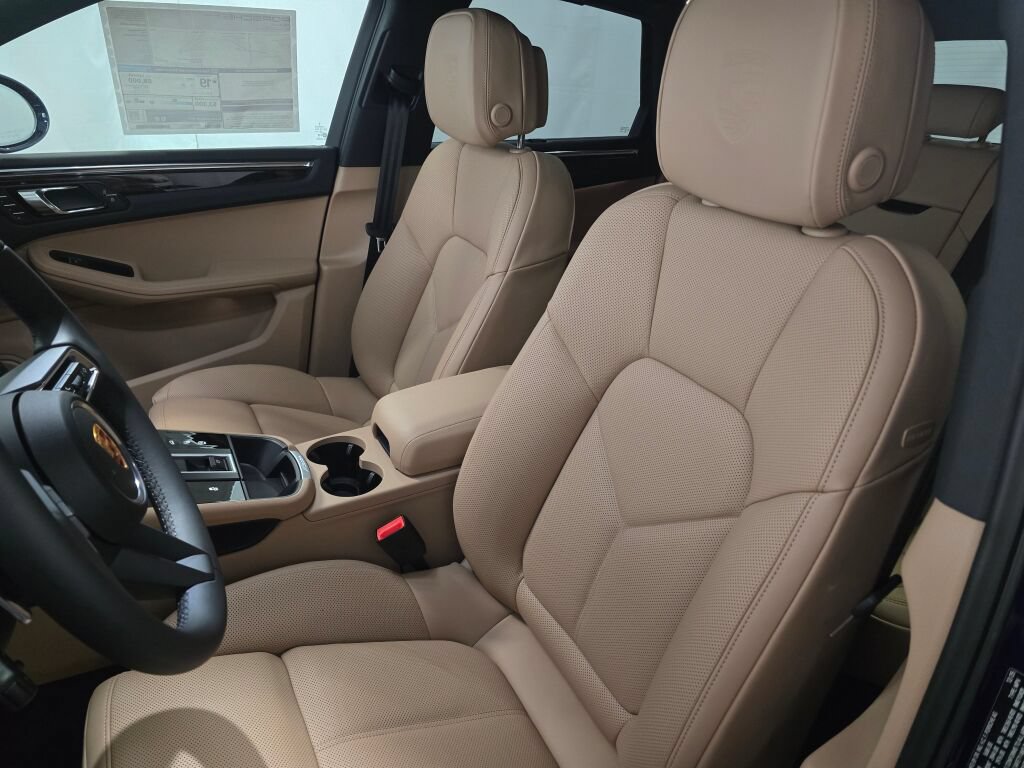New 2026 Porsche Macan S AWD/4WD image 5