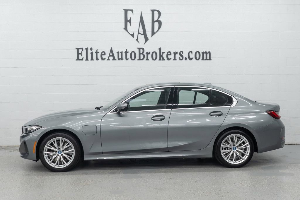 Used 2024 BMW 330e xDrive image 2