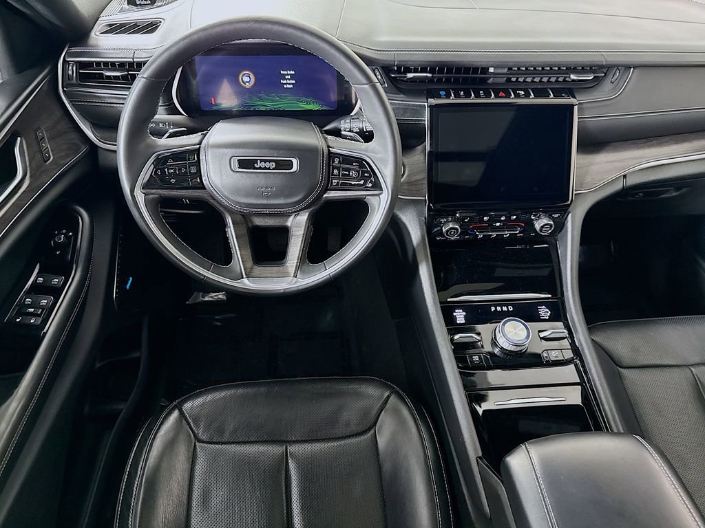 Used 2022 Jeep Grand Cherokee Overland image 4
