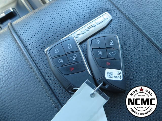 Used 2024 GMC Sierra 3500 Denali w/ Denali Reserve Package AWD/4WD image 43