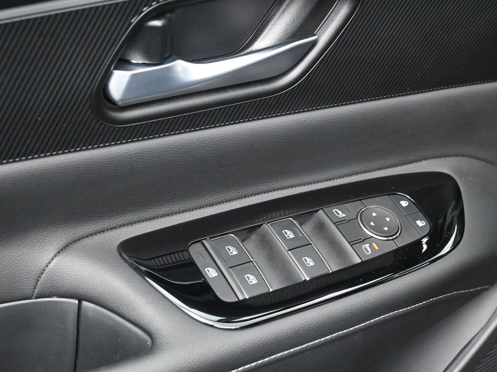 Used 2025 Nissan Murano SV image 16