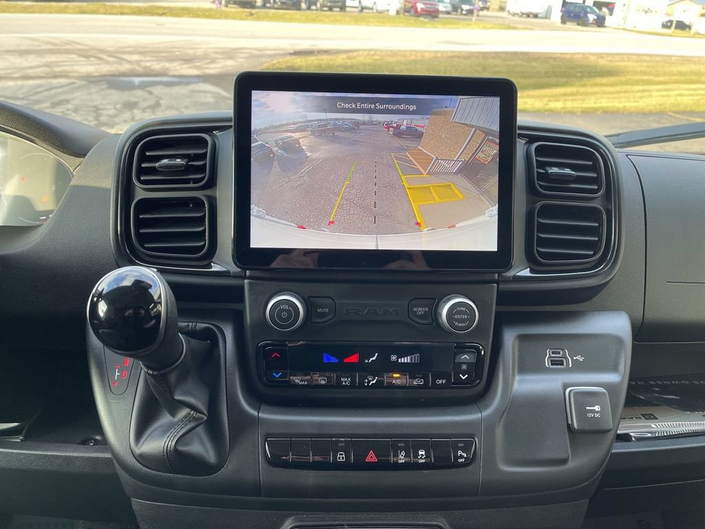New 2025 RAM ProMaster 2500 w/ Premium Convenience Group FWD image 23