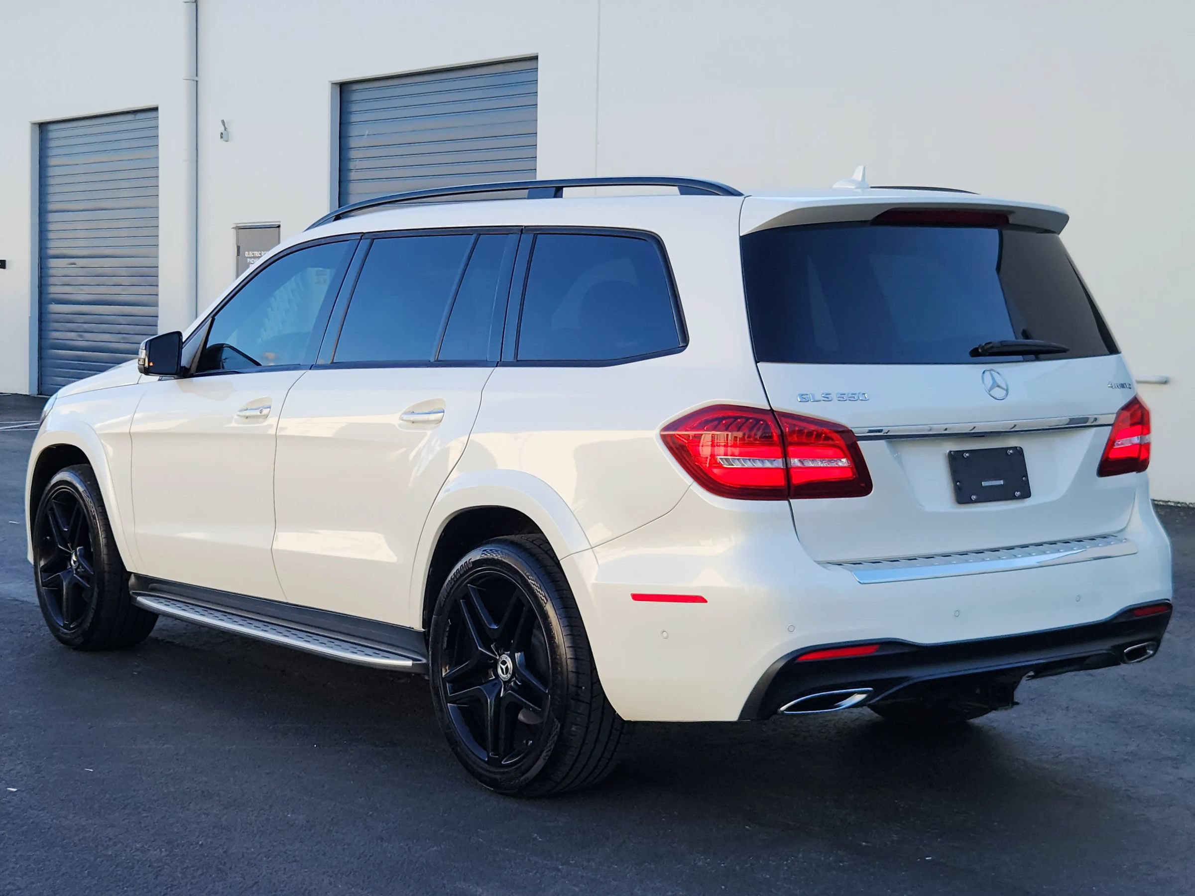 Used 2018 Mercedes-Benz GLS 550 4MATIC image 3
