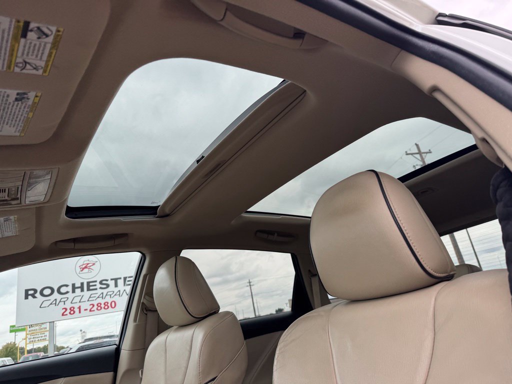 Used 2011 Toyota Venza AWD w/ Premium Pkg #2 image 8