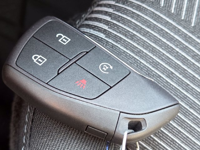 New 2027 Chevrolet Bolt LT w/ Comfort Package FWD image 33