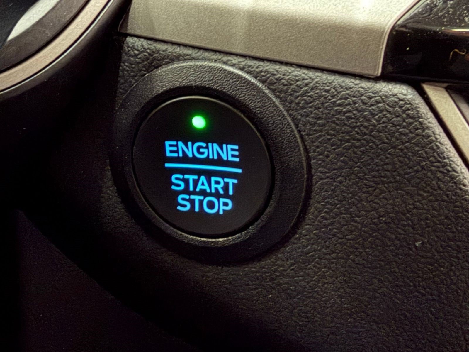 Used 2022 Ford Escape SE w/ Convenience Package AWD/4WD image 15