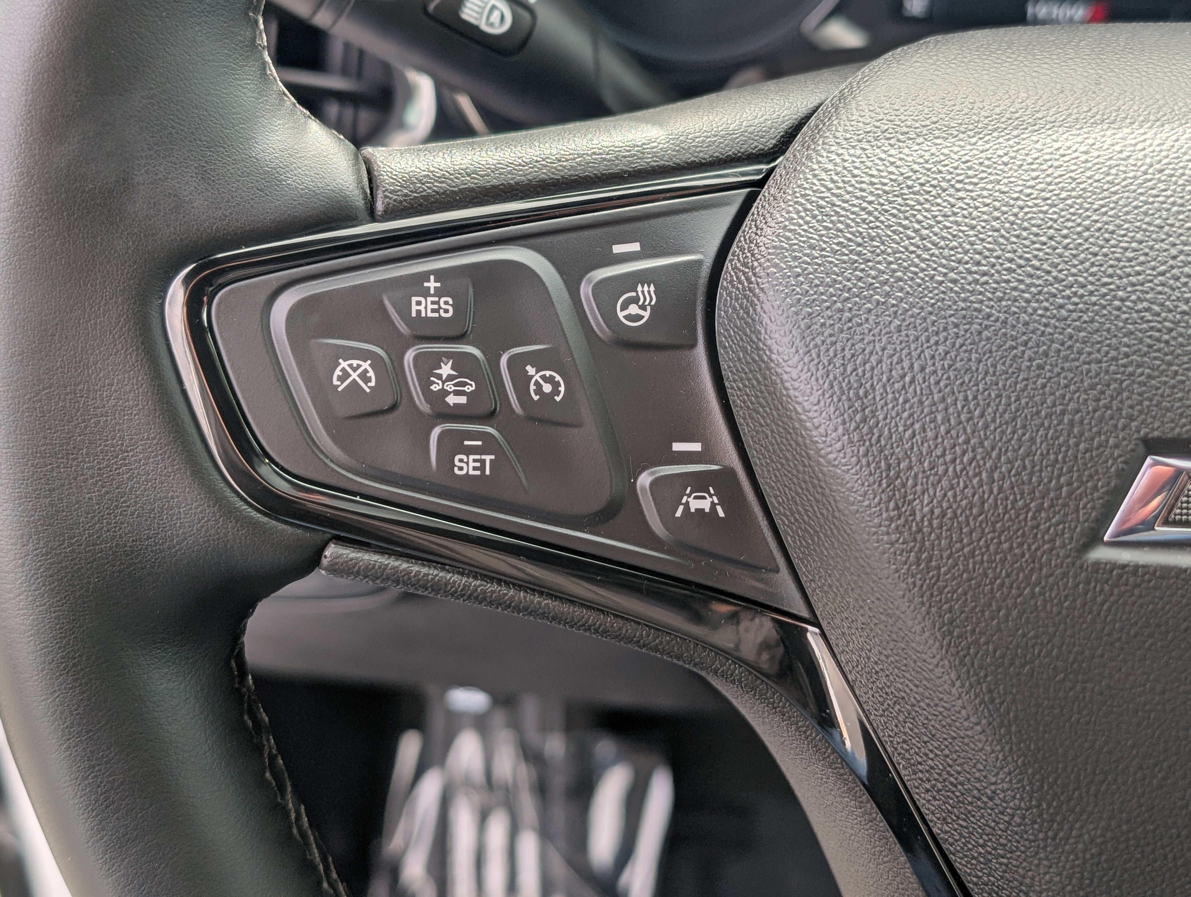 Used 2024 Chevrolet Equinox Premier AWD/4WD image 26