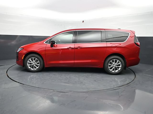 New 2027 Chrysler Pacifica Select AWD/4WD image 4