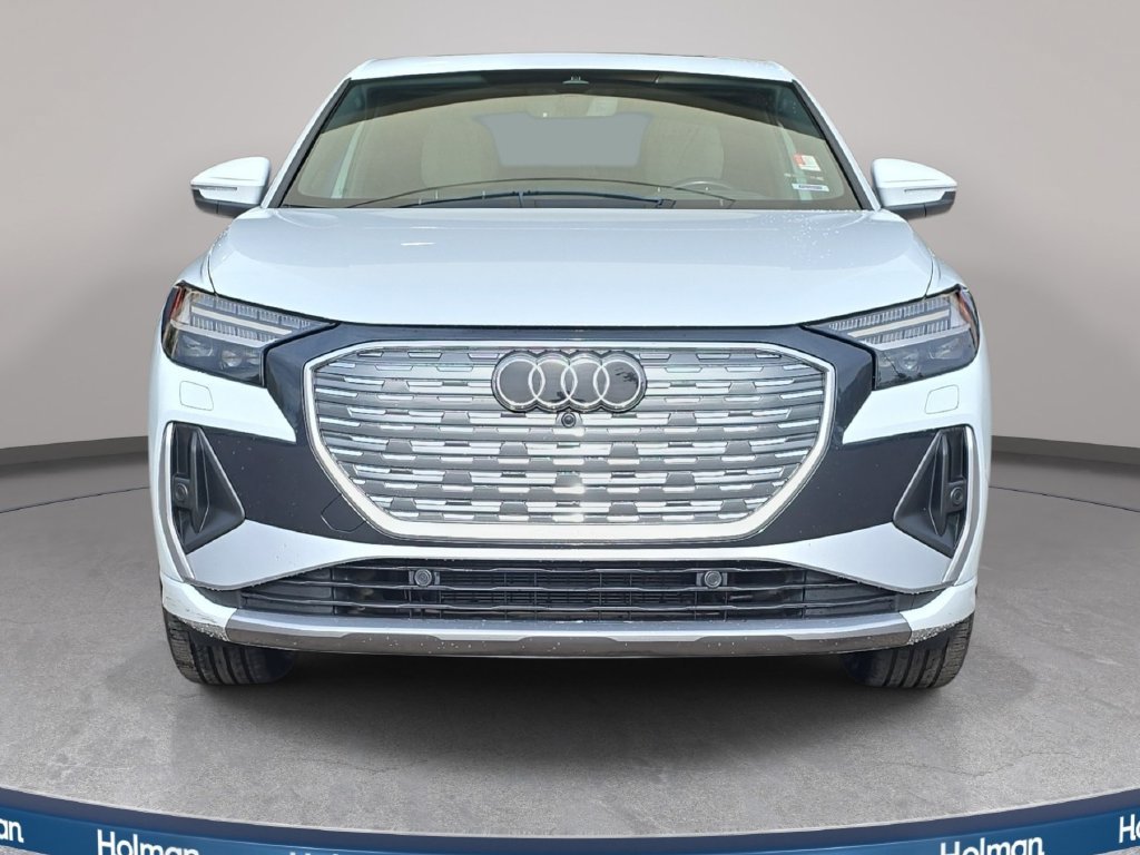 Used 2023 Audi Q4 e-tron Prestige AWD/4WD image 3
