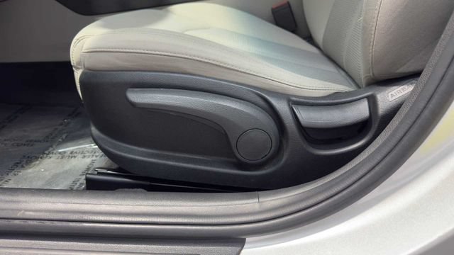 Used 2018 Hyundai Sonata SE FWD image 21