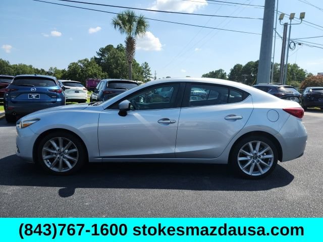 Used 2017 MAZDA MAZDA3 Touring FWD image 11
