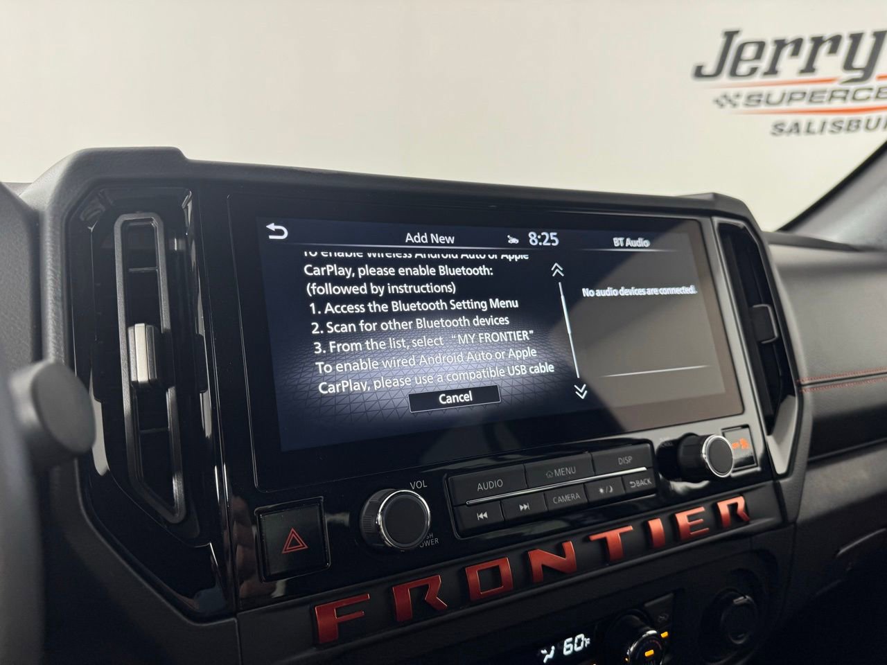 Used 2025 Nissan Frontier PRO-4X AWD/4WD image 18