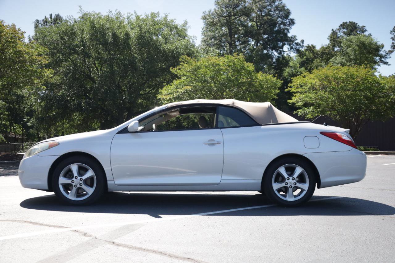 Used 2006 Toyota Solara SE FWD image 2