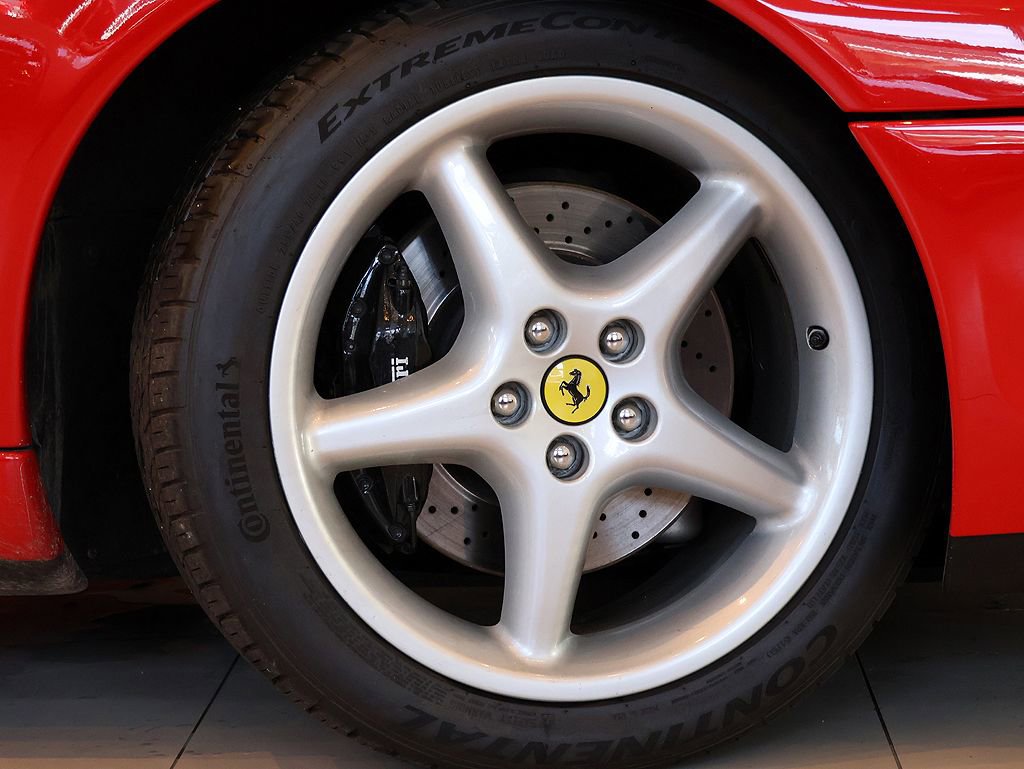Used 1997 Ferrari 550 Maranello Coupe RWD image 15