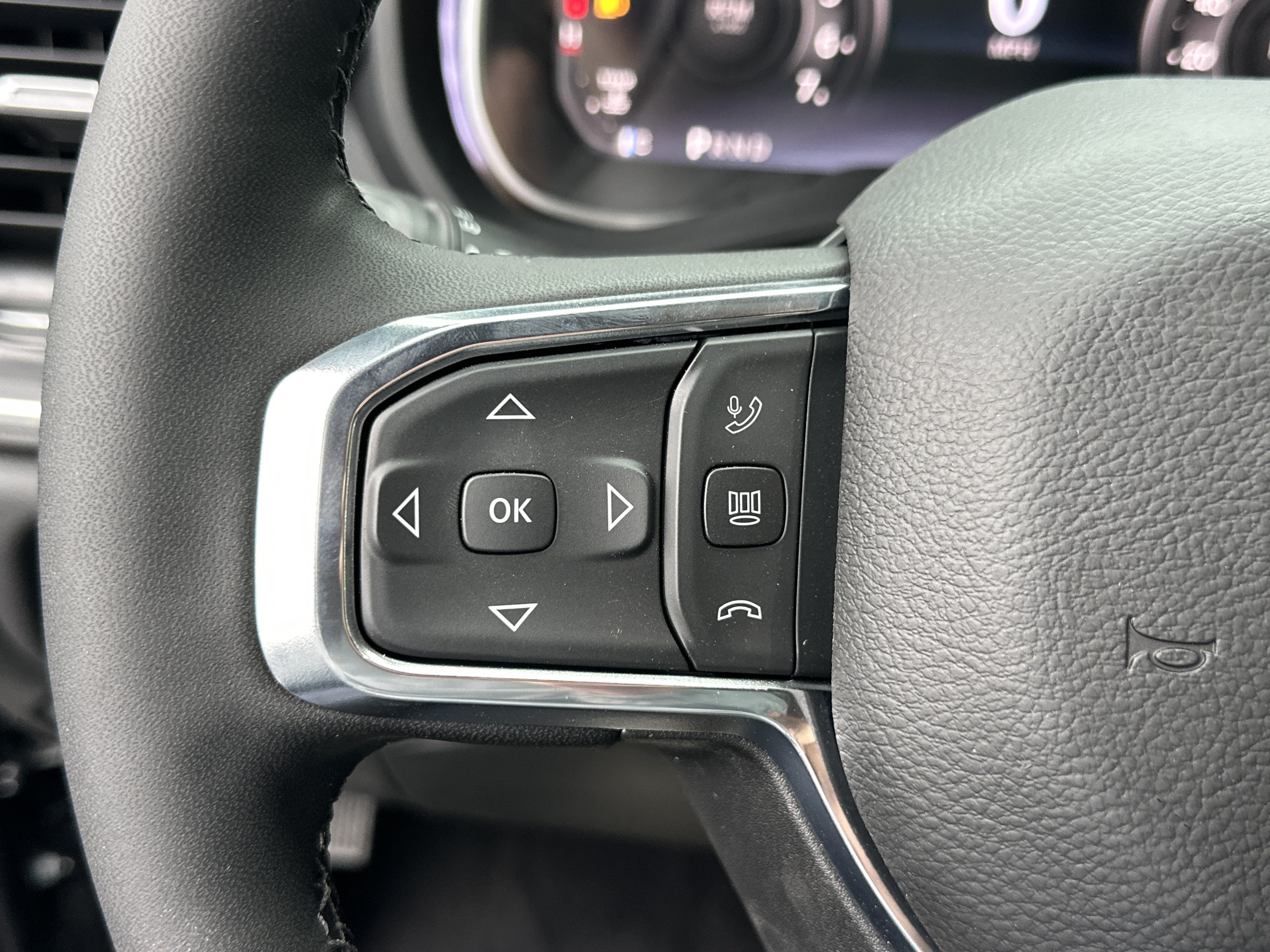 New 2027 RAM 2500 Laramie AWD/4WD image 13