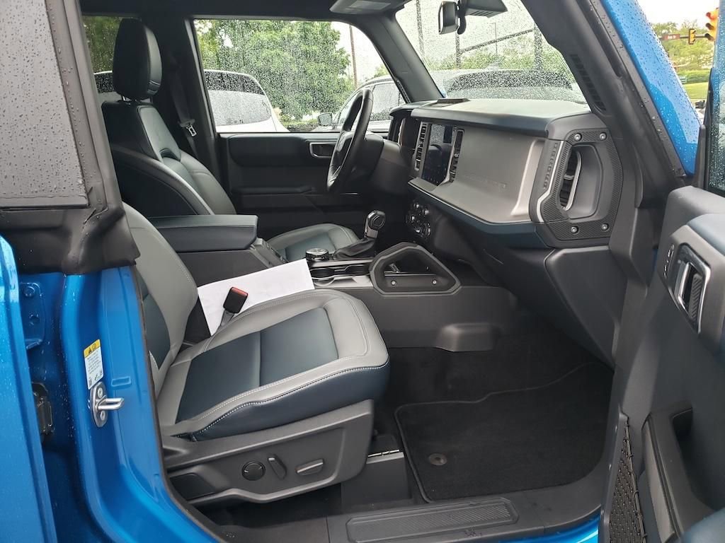 Used 2024 Ford Bronco Outer Banks AWD/4WD image 21