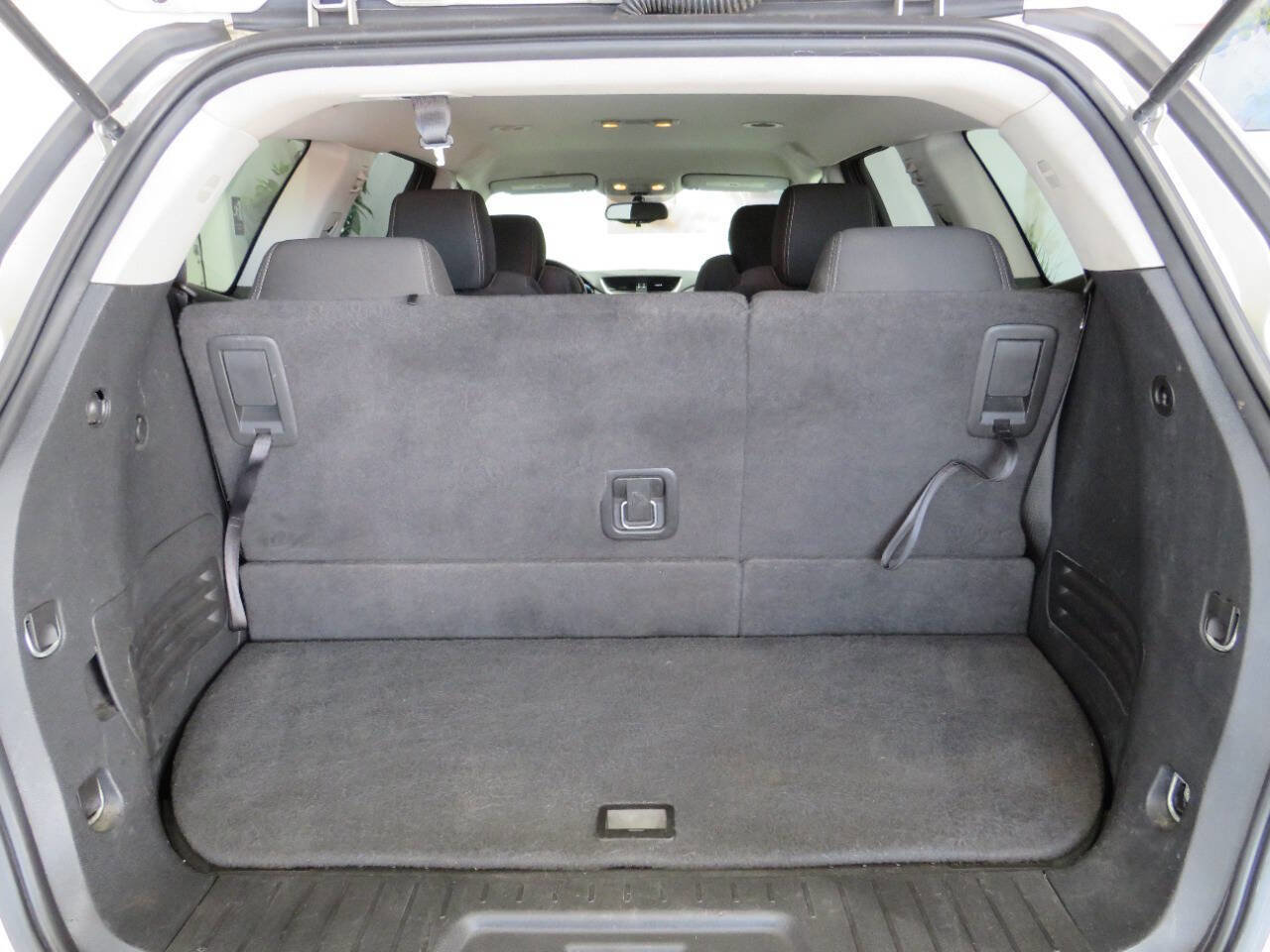 Used 2016 Chevrolet Traverse LT w/ Style and Technology Package image 15