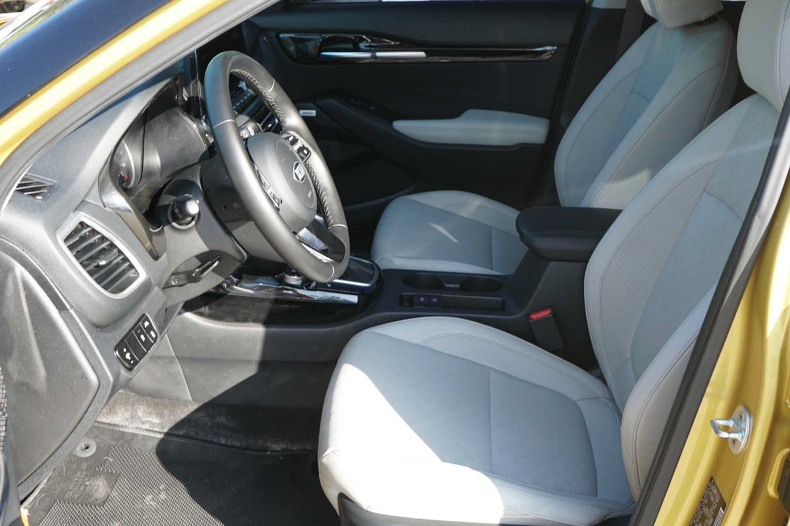 Used 2021 Kia Seltos SX w/ SX Sunroof Package AWD/4WD image 8