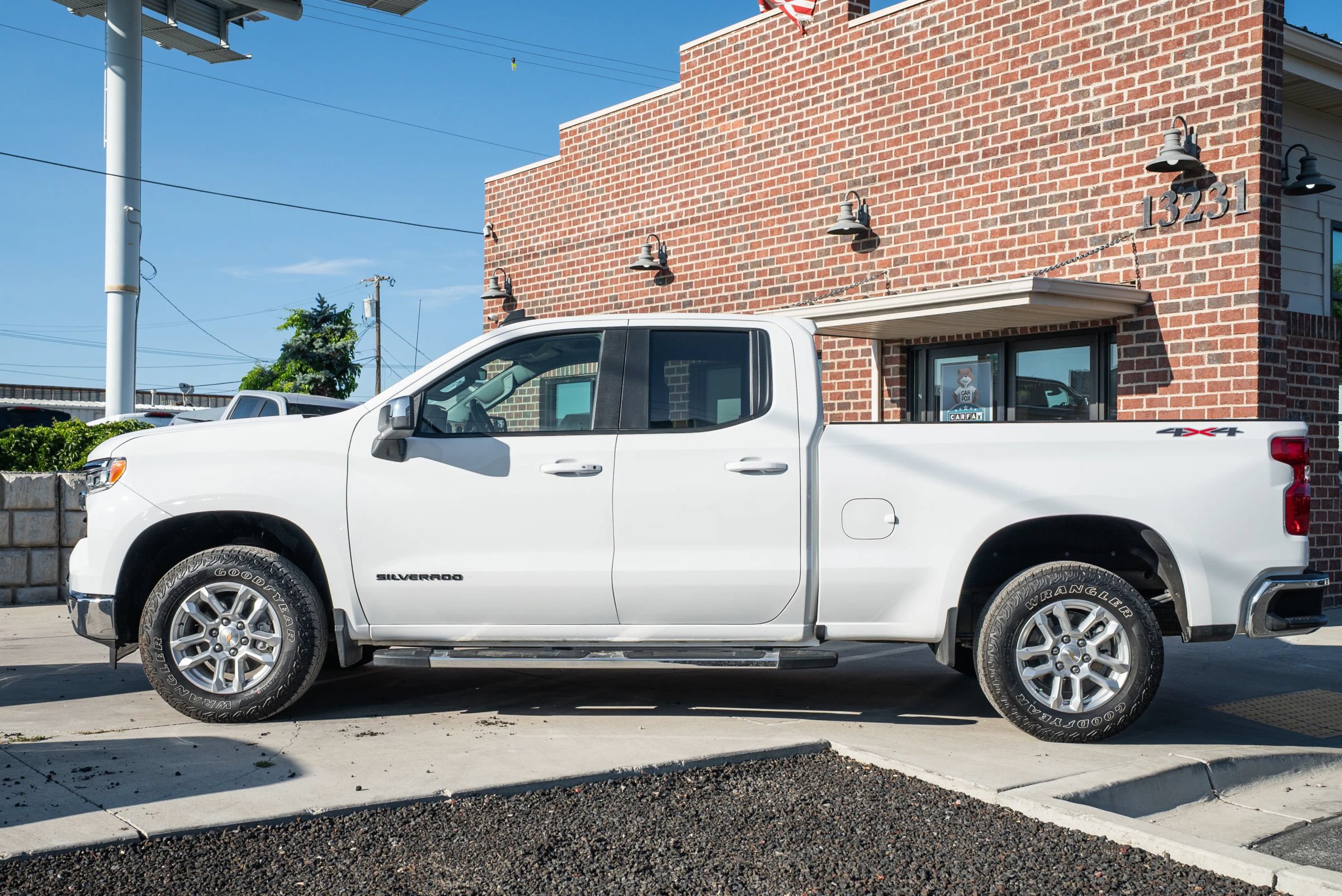 Used 2025 Chevrolet Silverado 1500 LT w/ LPO, Dark Essentials Package AWD/4WD image 2