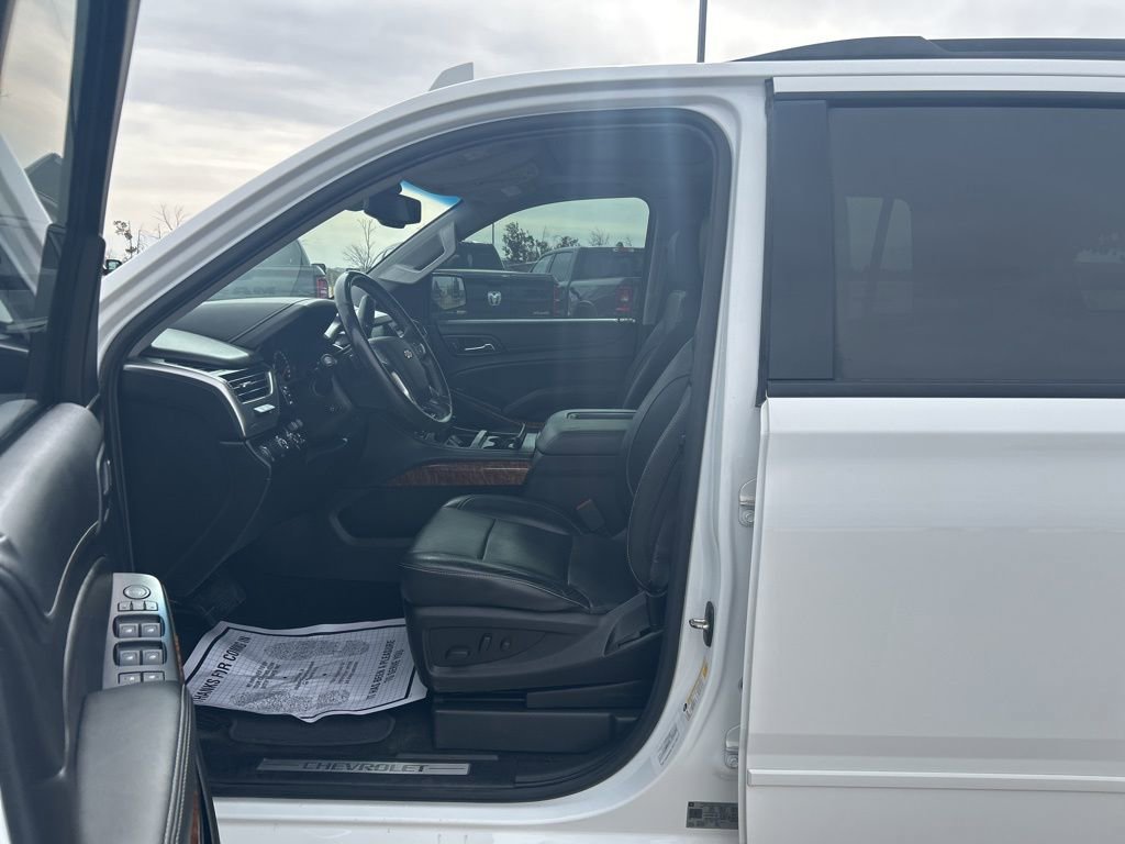 Used 2018 Chevrolet Tahoe Premier w/ RST 6.2L Performance Edition AWD/4WD image 9