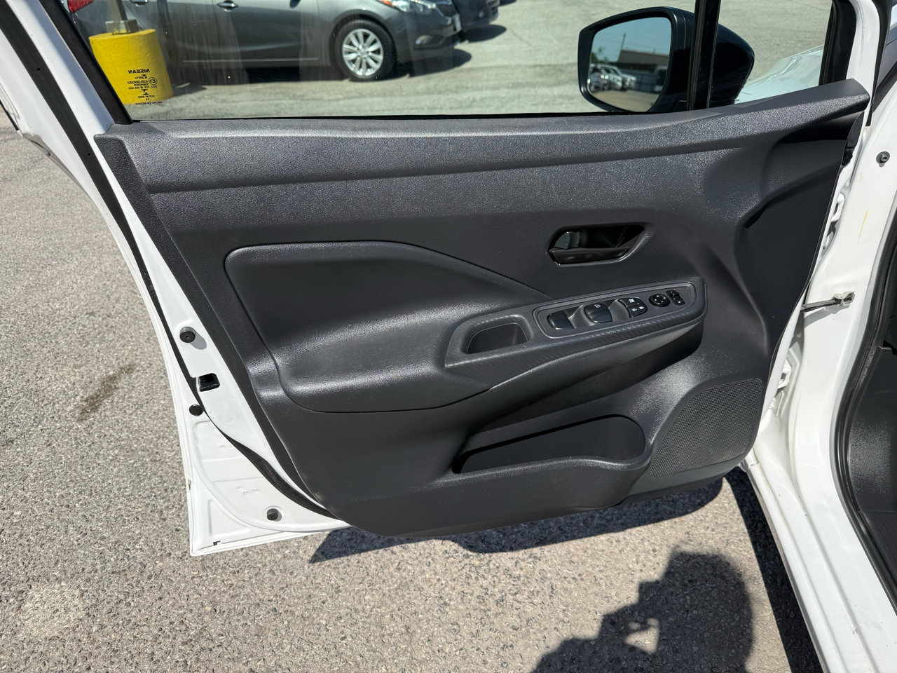 Used 2020 Nissan Versa S image 10