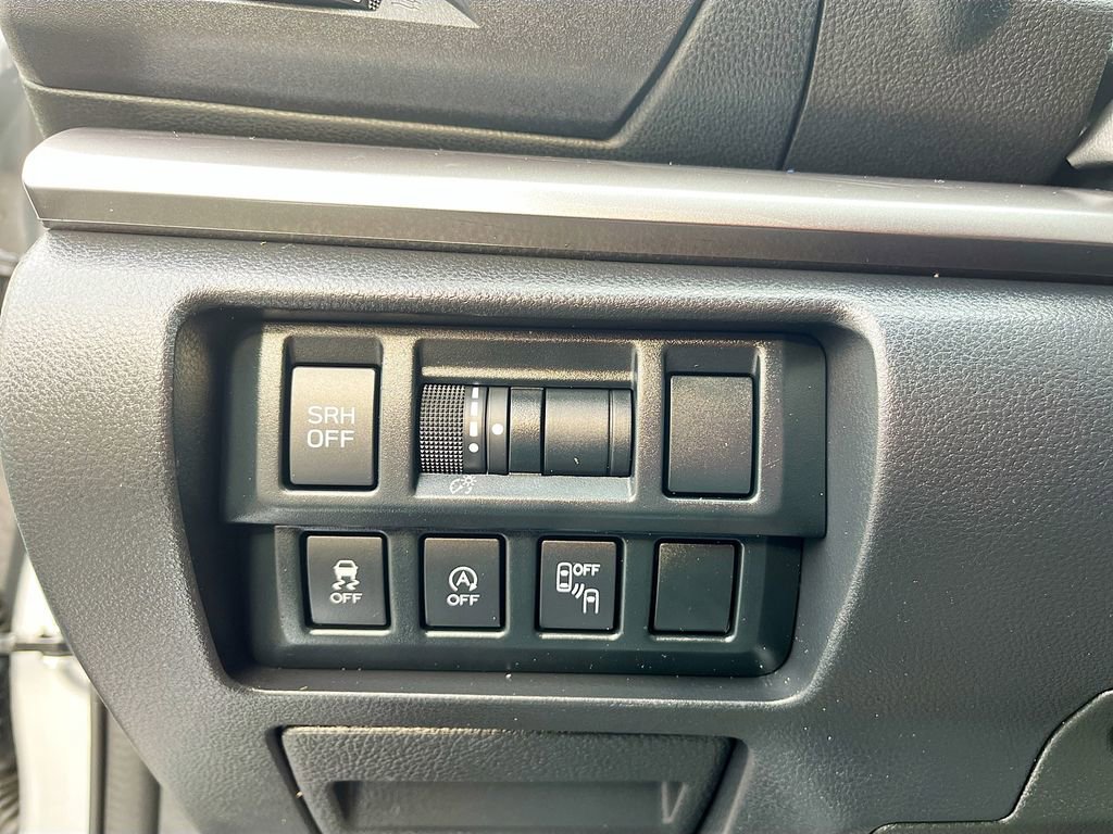 Used 2020 Subaru Crosstrek 2.0i Limited image 10