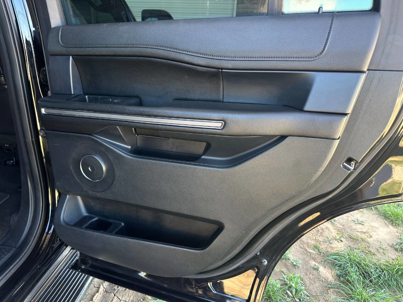 Used 2021 Ford Expedition XLT image 22