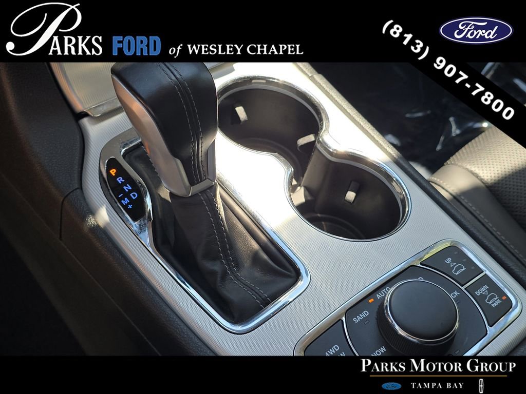 Used 2020 Jeep Grand Cherokee Summit AWD/4WD image 26