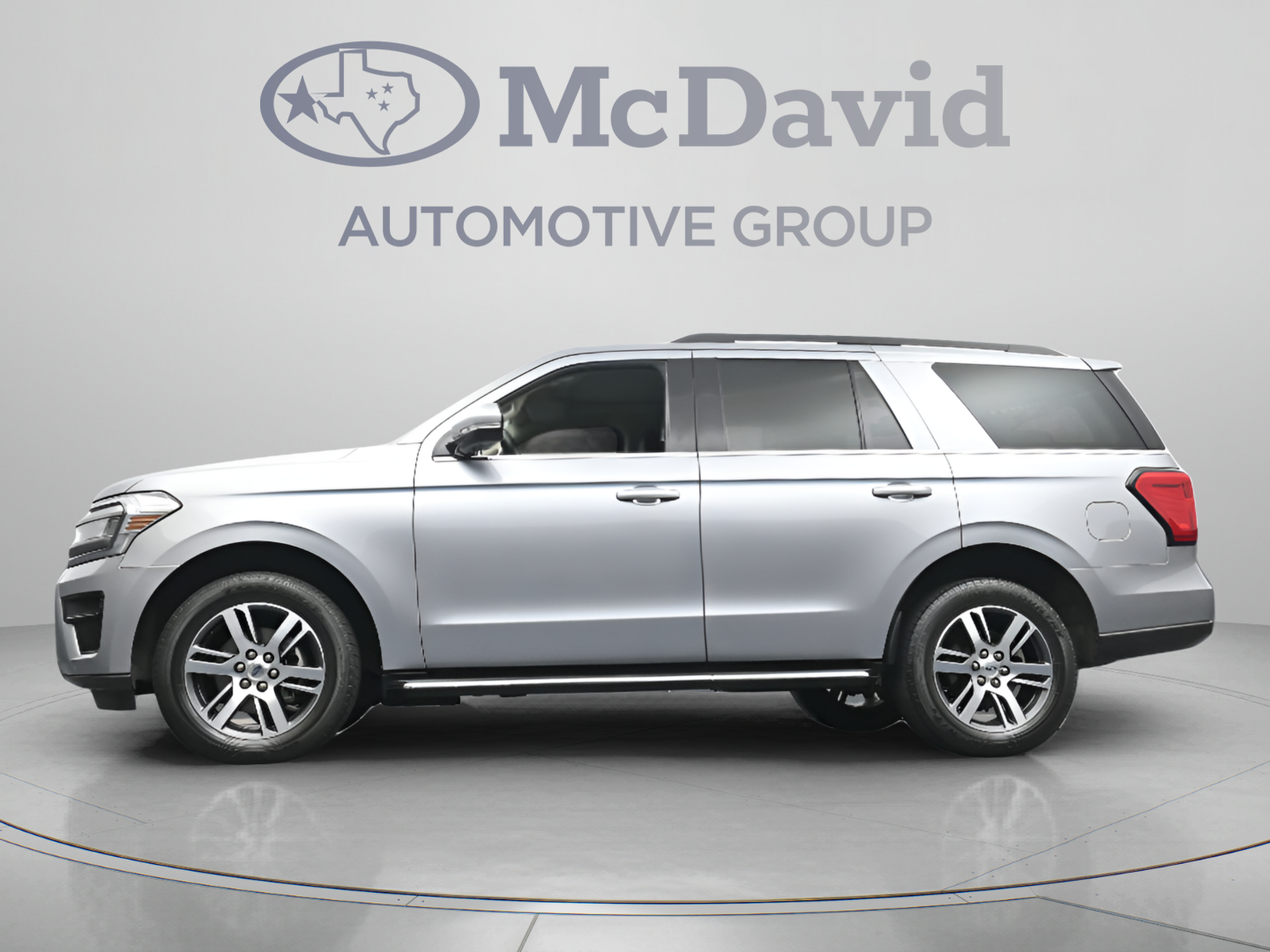 Used 2023 Ford Expedition XLT RWD image 29