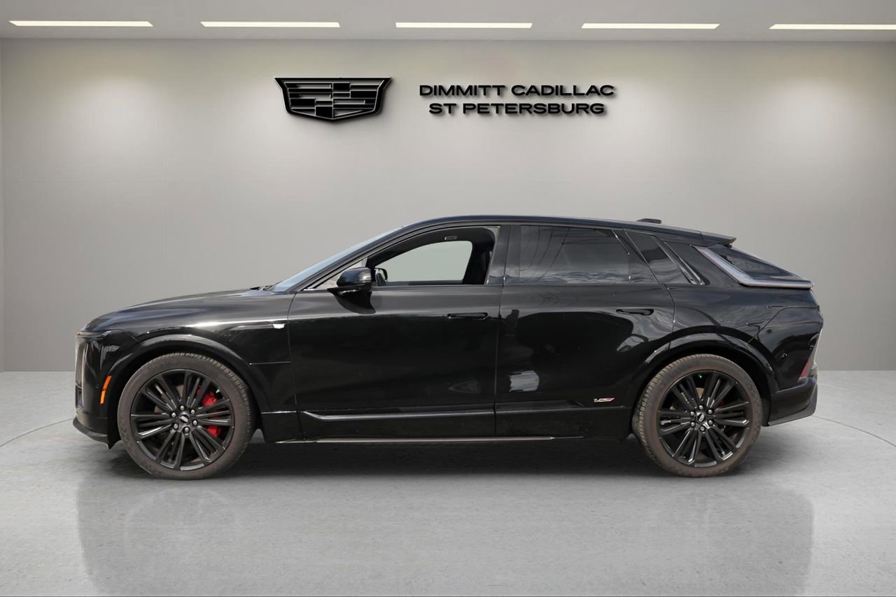 New 2026 Cadillac Lyriq V w/ Exterior Carbon Fiber Package image 2