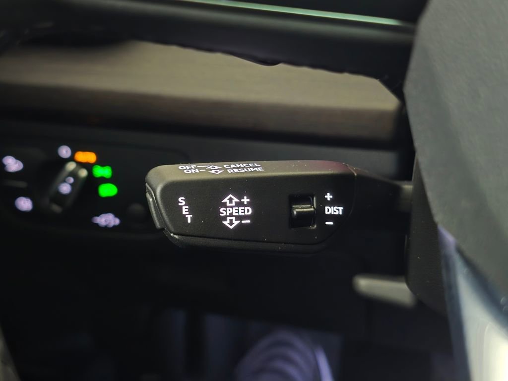 Used 2023 Audi Q5 2.0T Premium w/ Convenience Package image 26