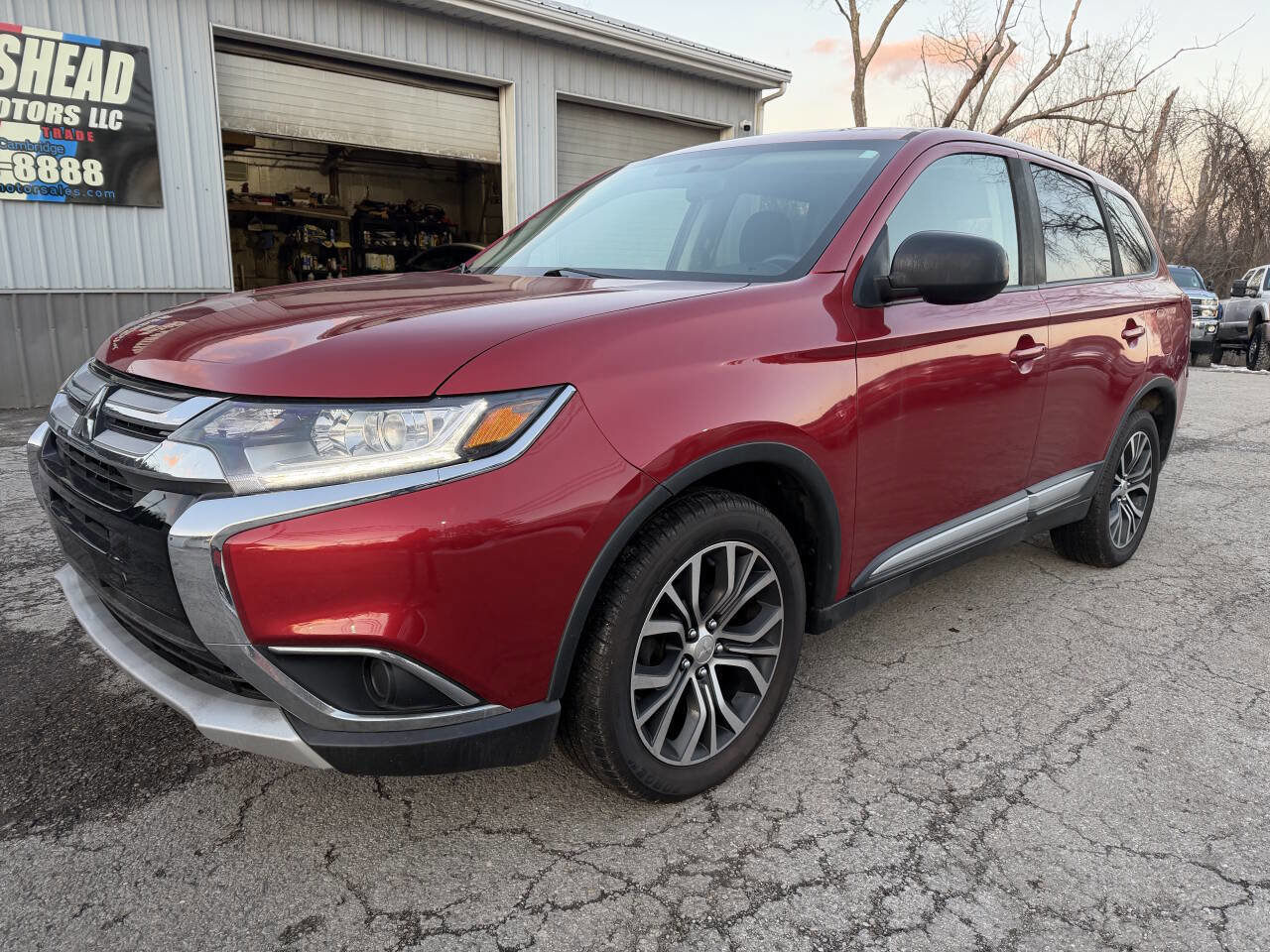 Used 2018 Mitsubishi Outlander ES image 9