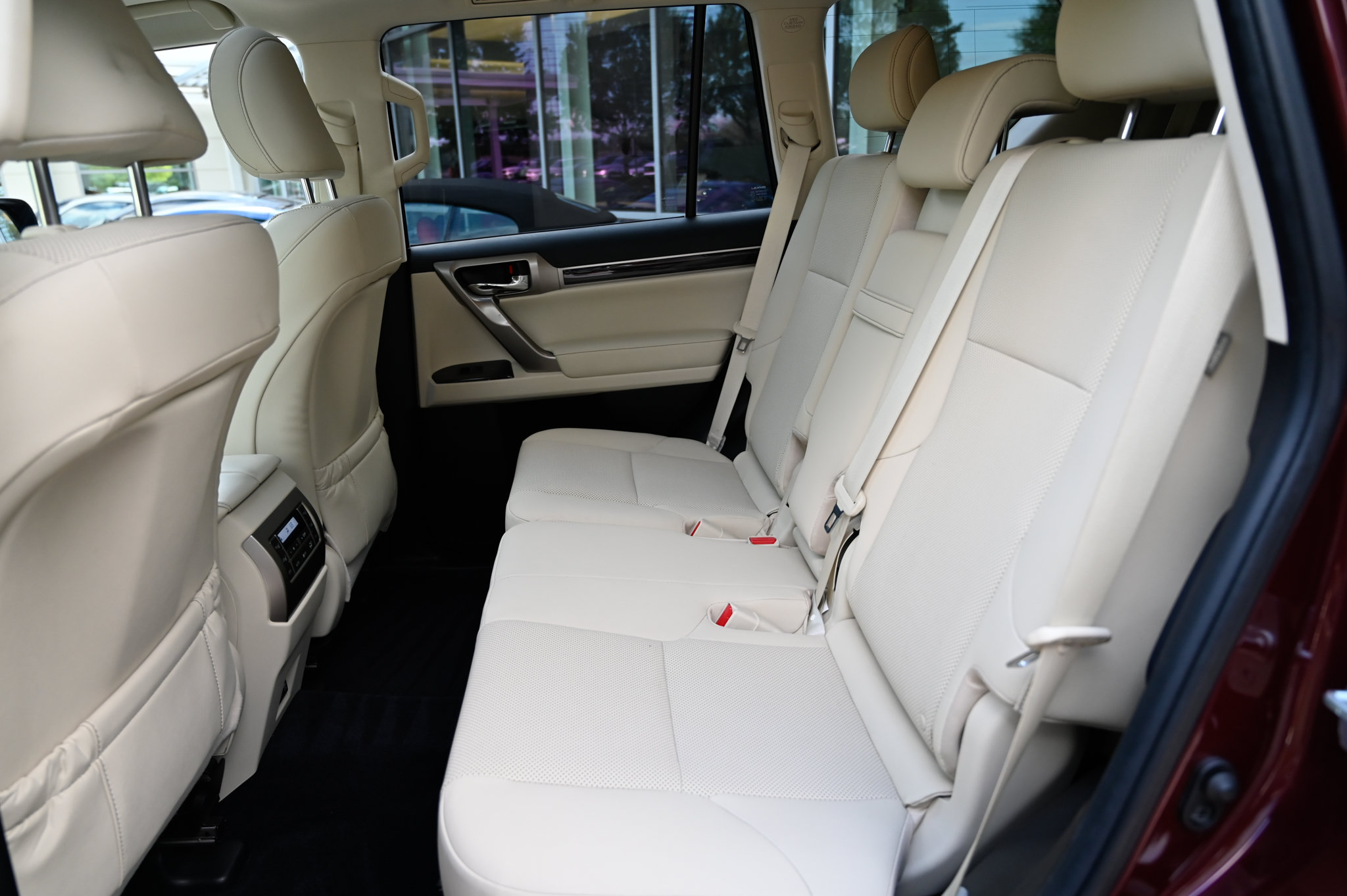 Used 2021 Lexus GX 460 Premium w/ Premium Package AWD/4WD image 37