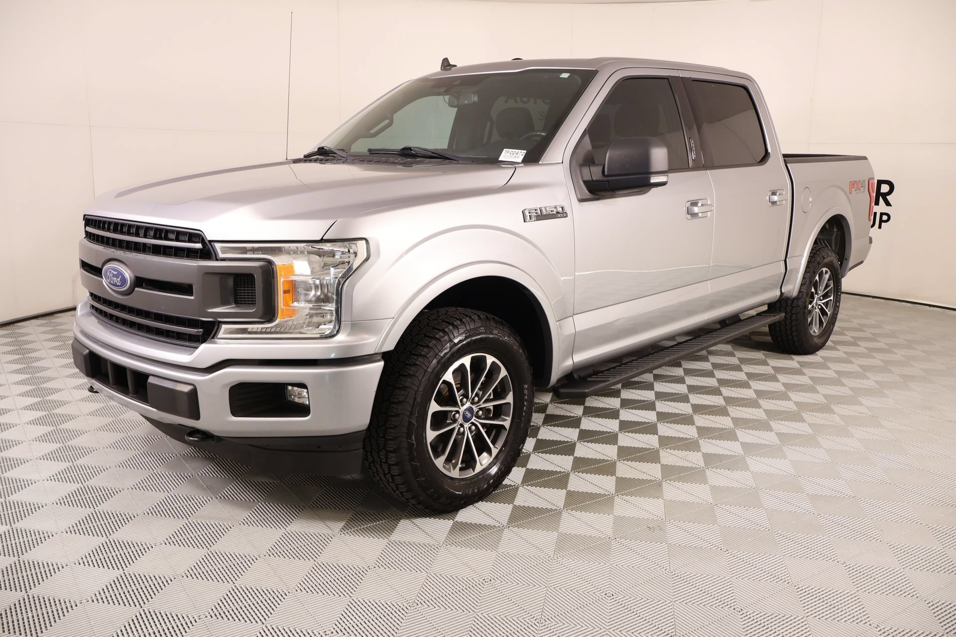 Used 2020 Ford F150 XLT w/ Equipment Group 302A Luxury AWD/4WD image 12