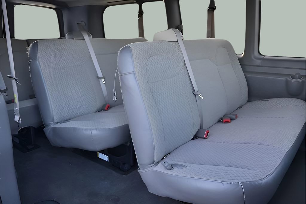 Used 2021 Chevrolet Express 3500 LT w/ LT Preferred Equipment Group RWD image 26