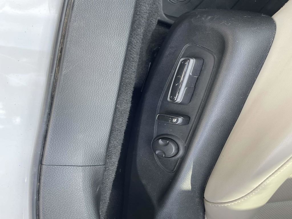 Used 2025 Honda Accord Touring image 17