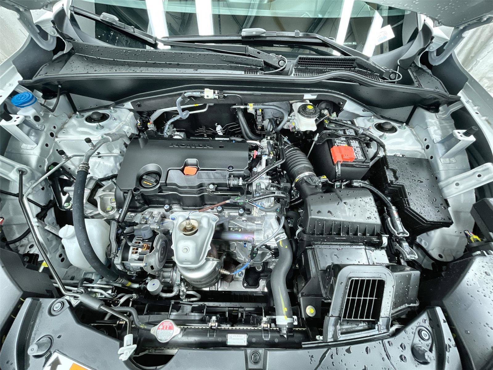 Certified 2025 Honda HR-V Sport image 11